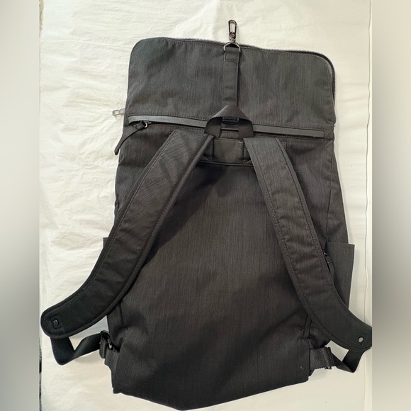 Lululemon | Rise & Shine Backpack | Black | EUC - Picture 8 of 11